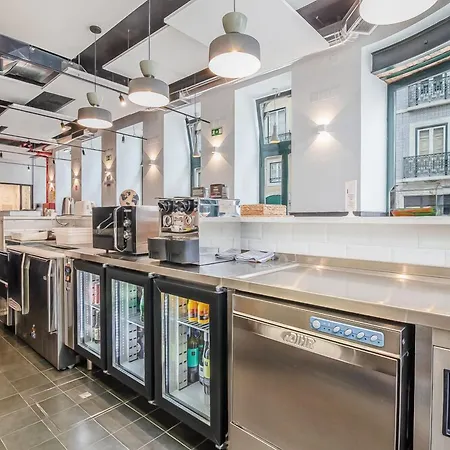 Be Intendente ホステル *