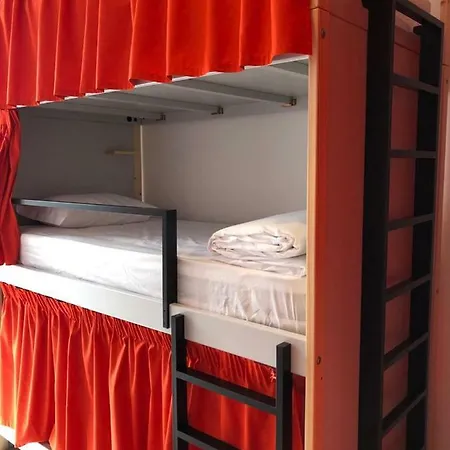 Be Intendente Hostel Lisbon