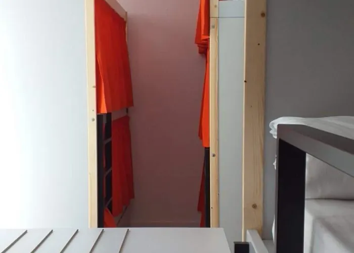 Be Intendente Hostal